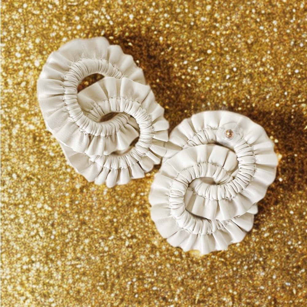Tuckernuck Cream Leather Carraway Earrings, New without Tags